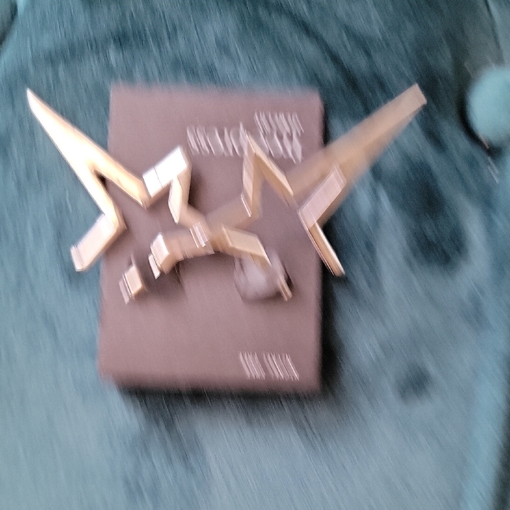 Free Press Silver Star Earrings - Picture 7 of 12